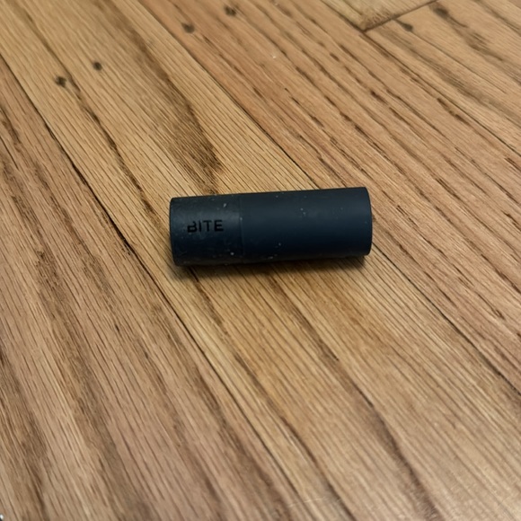 FREE WITH ANY PURCHASE!! 3 BRAND NEW Lip Stick 💄 - Picture 4 of 5